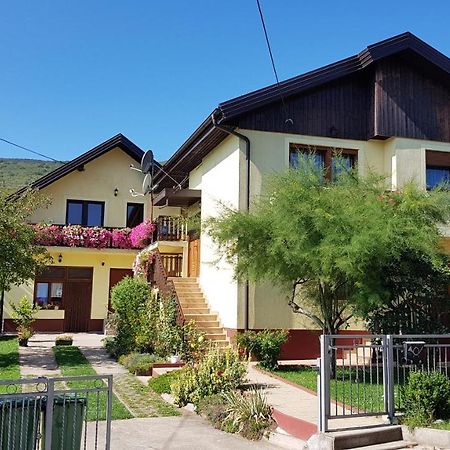 St George B&B Korenica Exterior photo