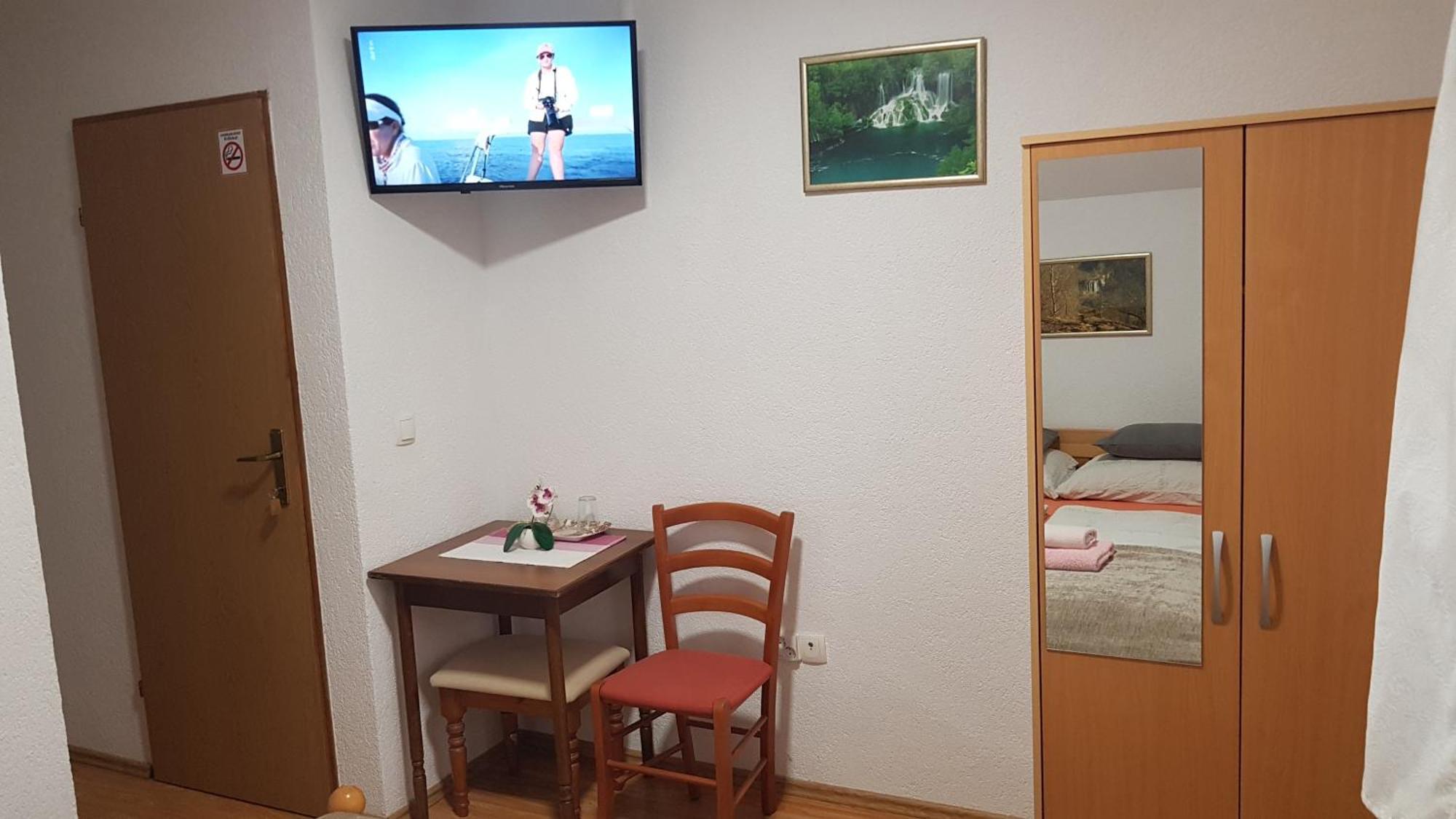 St George B&B Korenica Room photo