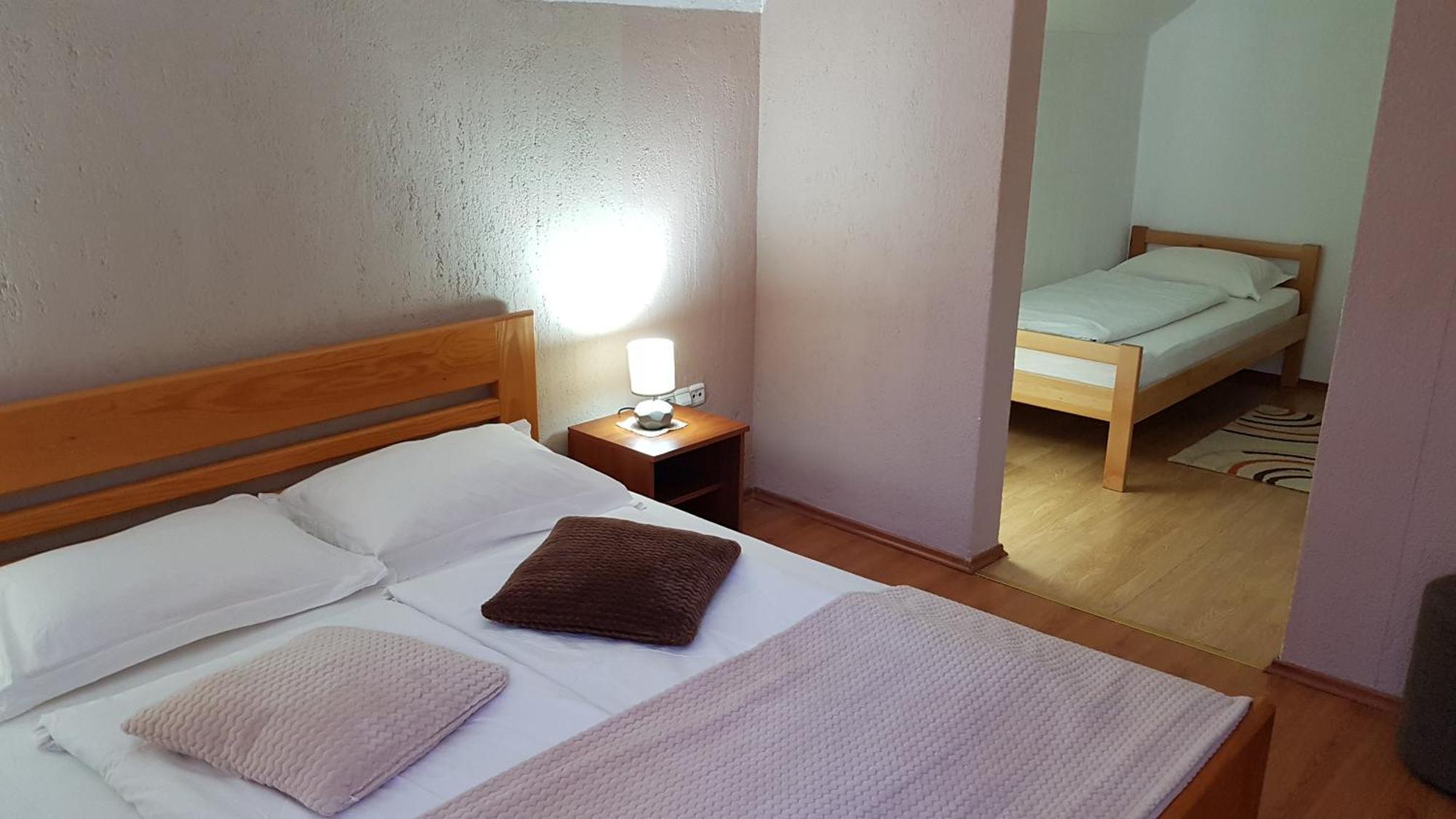 St George B&B Korenica Room photo