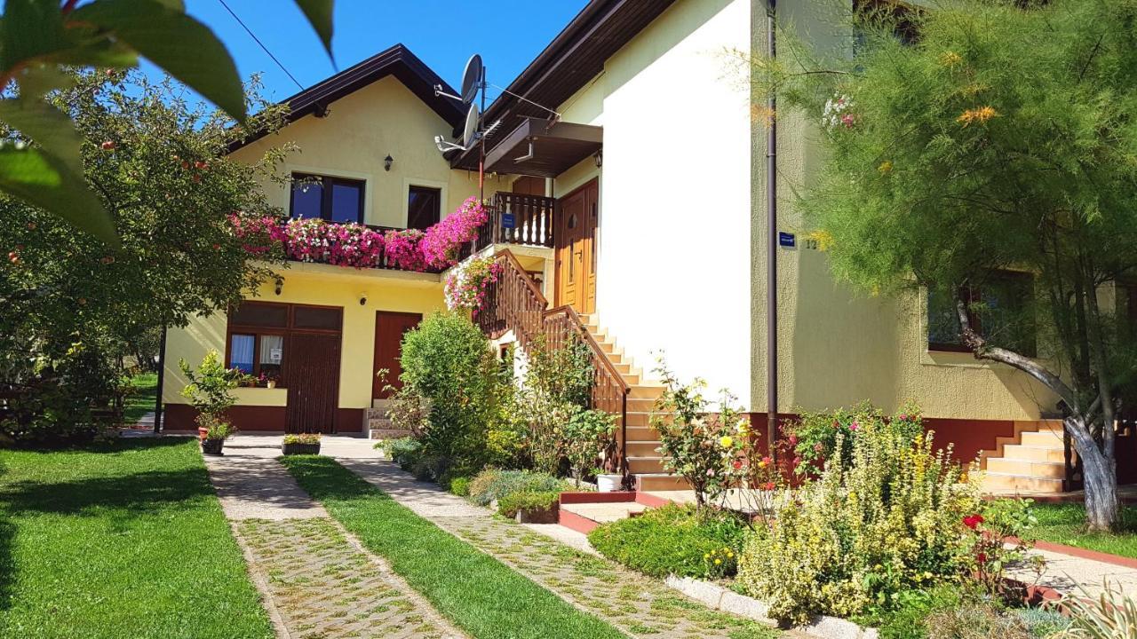 St George B&B Korenica Exterior photo